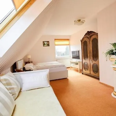 Апартаменты Ferienwohnung De Luxe